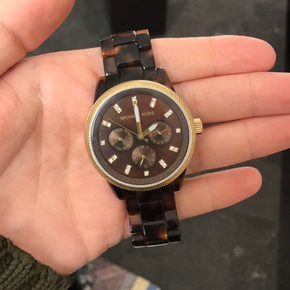 Michael Kors Watch - Picture 2 of 2